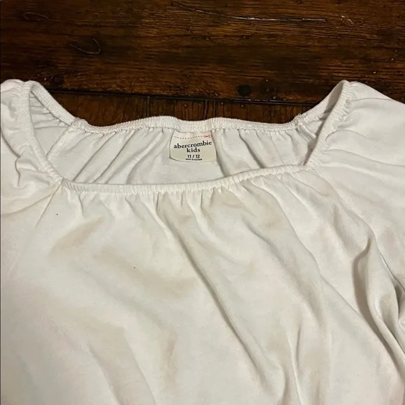 Abercrombie Kids Cream Long Sleeve Tee with Knot - Picture 4 of 6